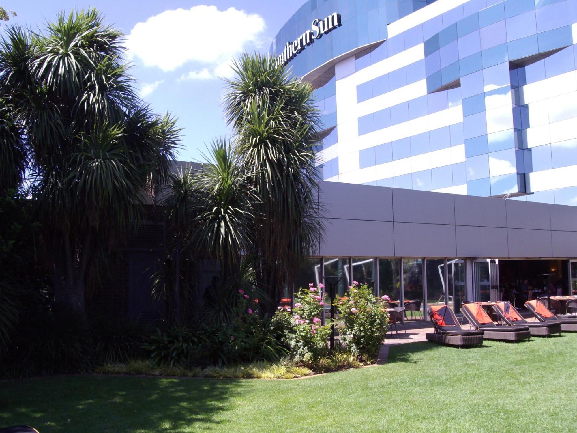 Southern Sun Or Tambo International Airport Hotel Kempton Park Buitenkant foto Southern Sun Johannesburg