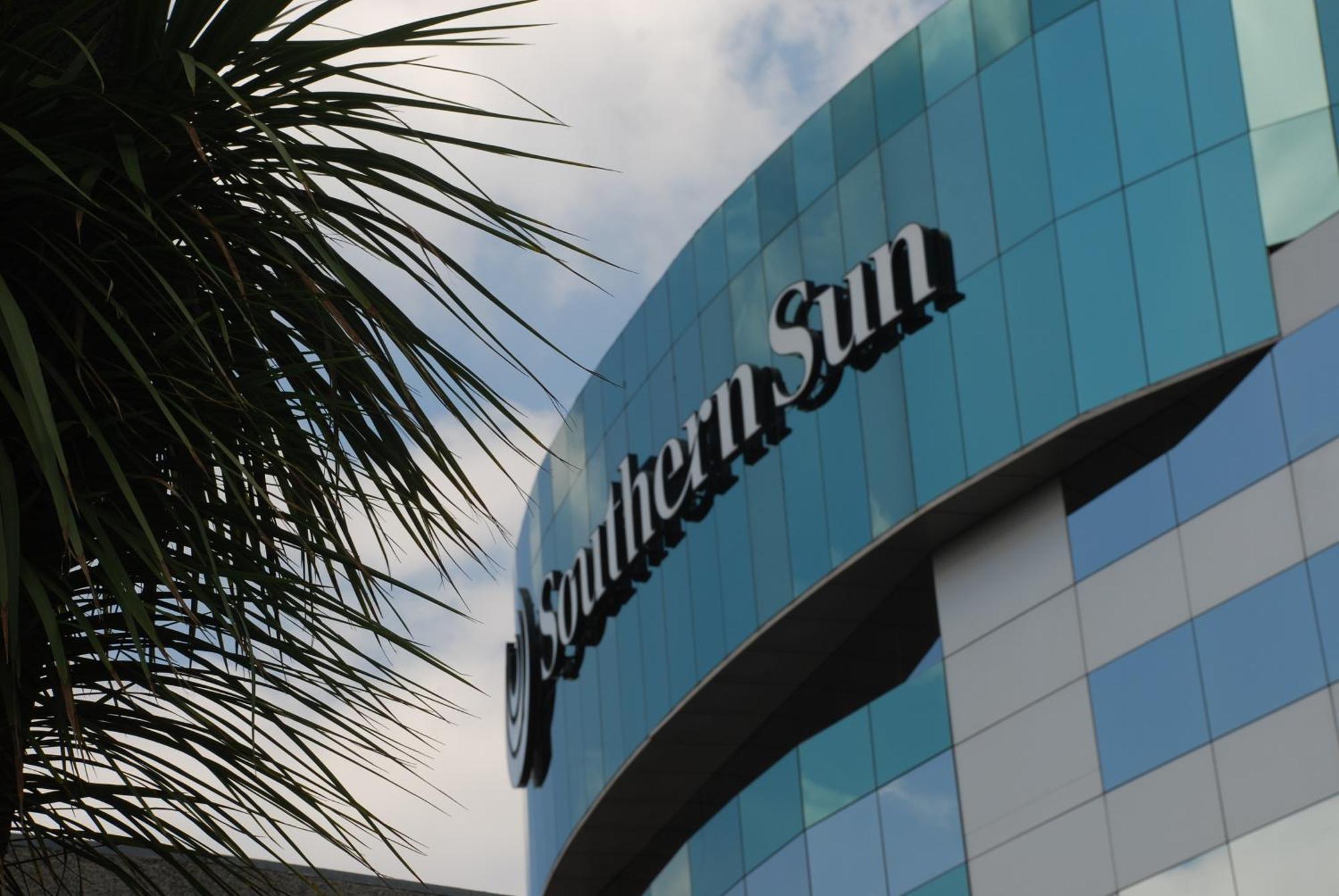 Southern Sun Or Tambo International Airport Hotel Kempton Park Buitenkant foto Southern Sun logo